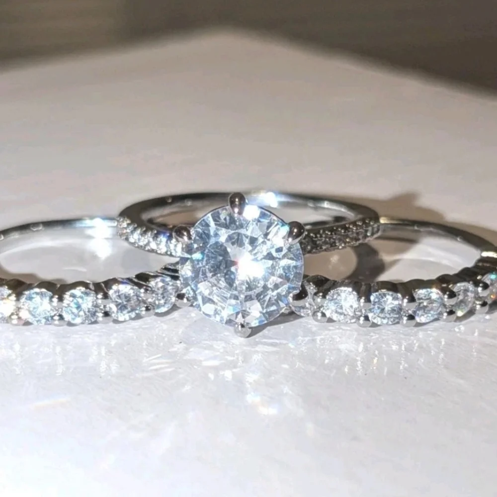 Shimmering 5Ct Round Cut Moissanite Trio Silvery Bridal Wedding Ring Set